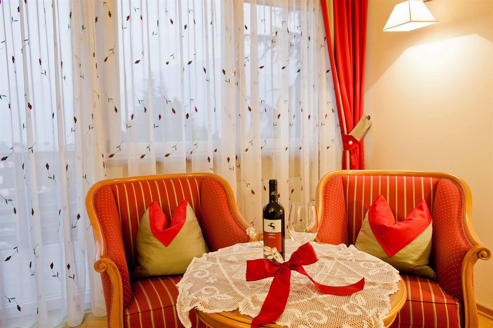 Hotel Aster Merano Ngoại thất bức ảnh